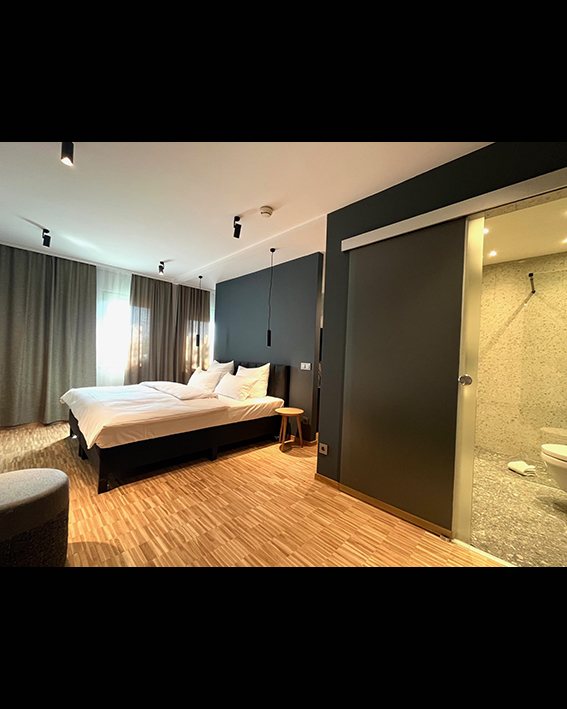 1cd6ec2b-fe65-4120-8378-813cfa6c9e72