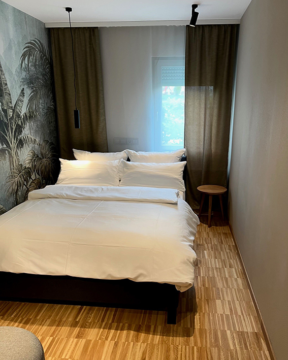 a17a8170-01d7-4eb3-87c5-c9e6f695f65d